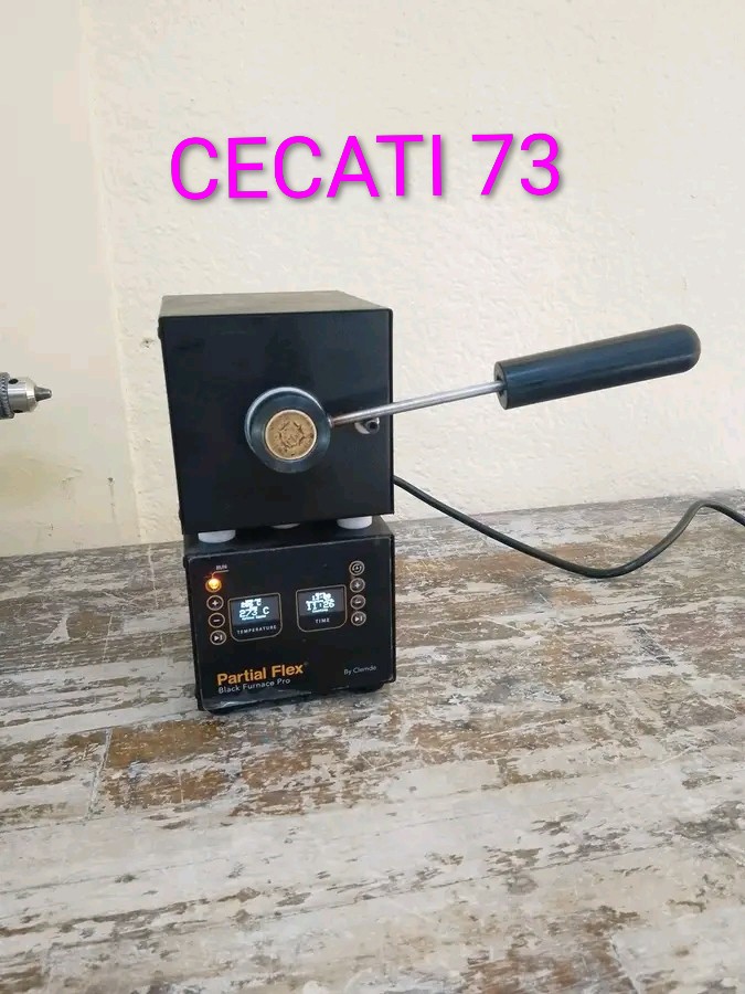 Síguenos en Facebook